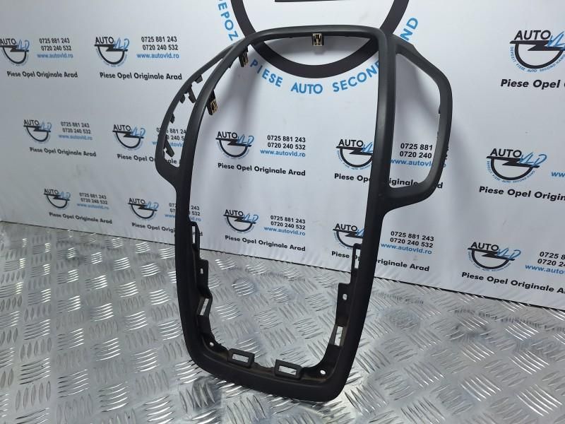 Ornament rama consola bord Opel Zafira C