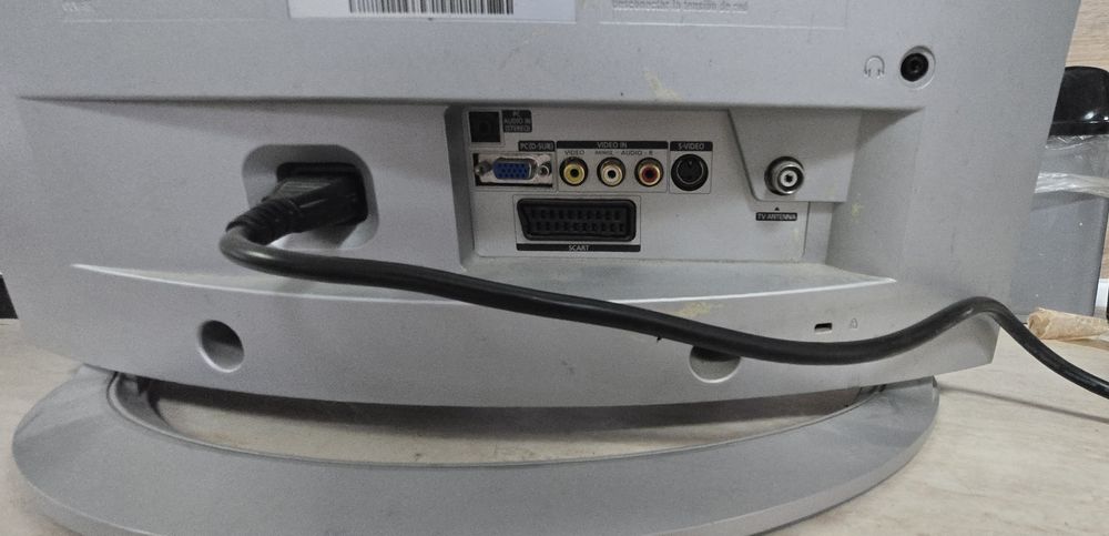 LED телевизор Samsung 15 "