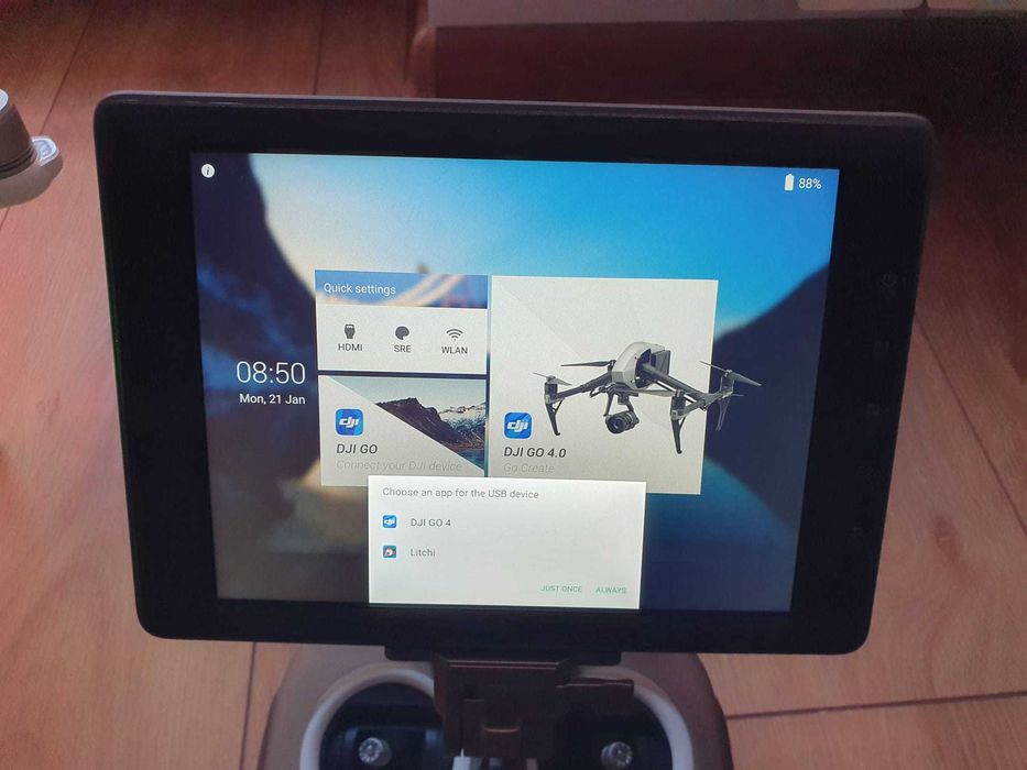 Дрон DJI Phantom 4 Pro