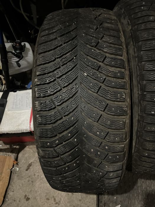 Шины  MICHELIN  комплект 4 б/у