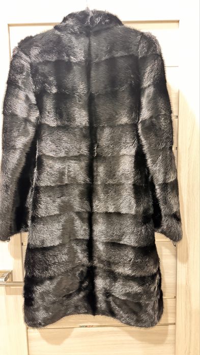 Продам норковую шубу