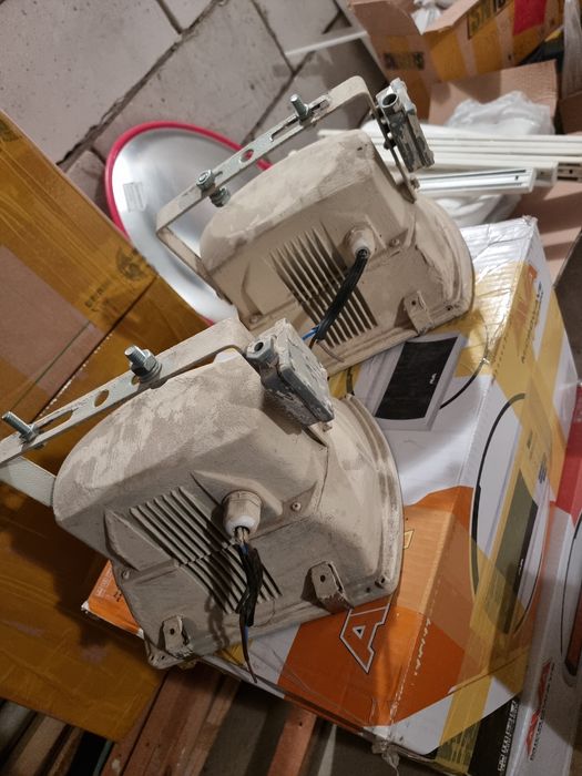 Фонари уличные 2 штуки ip65