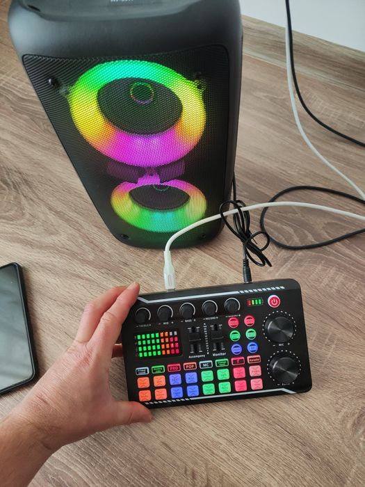 Placa de sunet externa cu efecte de sunet , bluetooth si lumini