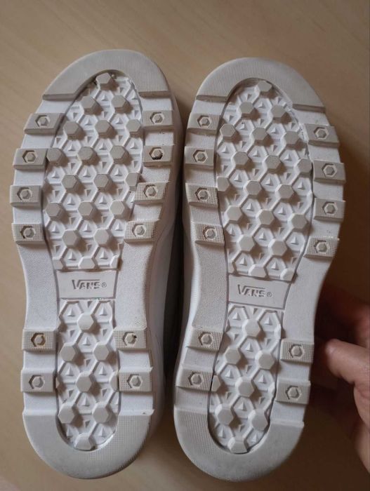 Зелени кецове Vans