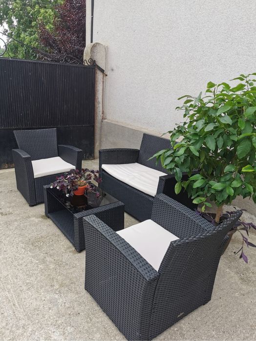 set ratan sintetic Tarrington House 4 piese negru