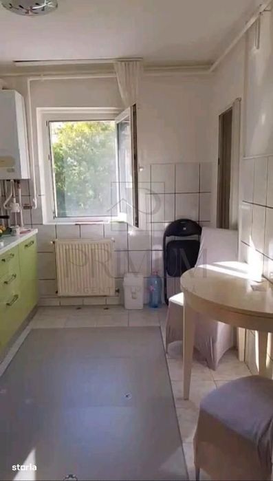 Dambovita - Bloc Izolat - 3 Camere - Etaj 2 - Centrala Proprie - 2 Bai