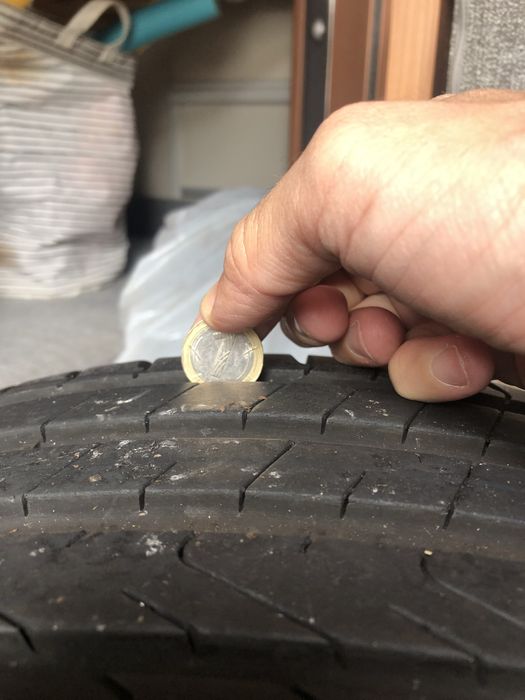 225/50/17 pirelli с джанти на мерцедес.