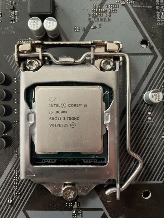 Placa de baza PRIME H310M-K R2.0 si Procesor i5 9600K 3.7GHz