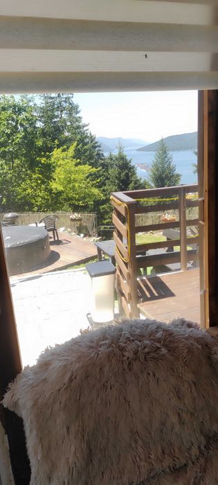 Заменям/продавам хотел,яз.Доспат