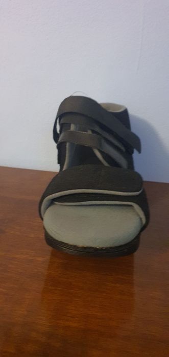 Suport pentru picior rupt