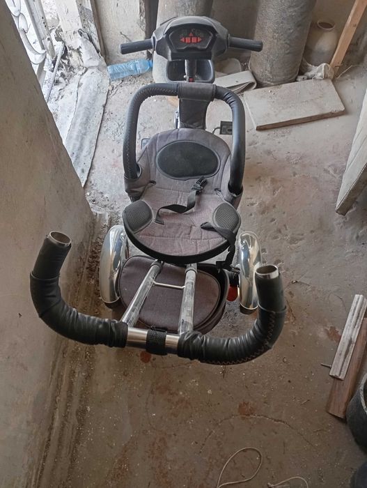 Трехколесный велосипед от компании coolboy для детей