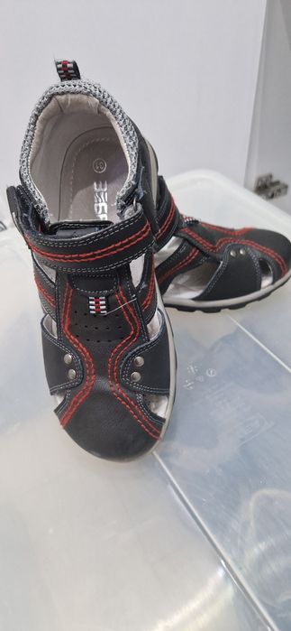 Продам сандали детские на мальчика