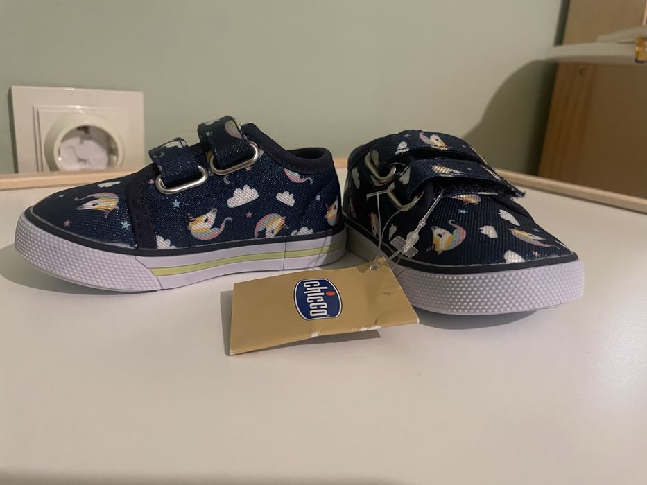 Обувки Chicco номер 18