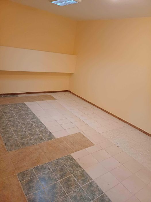 Дава се под наем Магазин в Пловдив, Кършияка - 130 кв.м за 648.21 € - Снимка #11