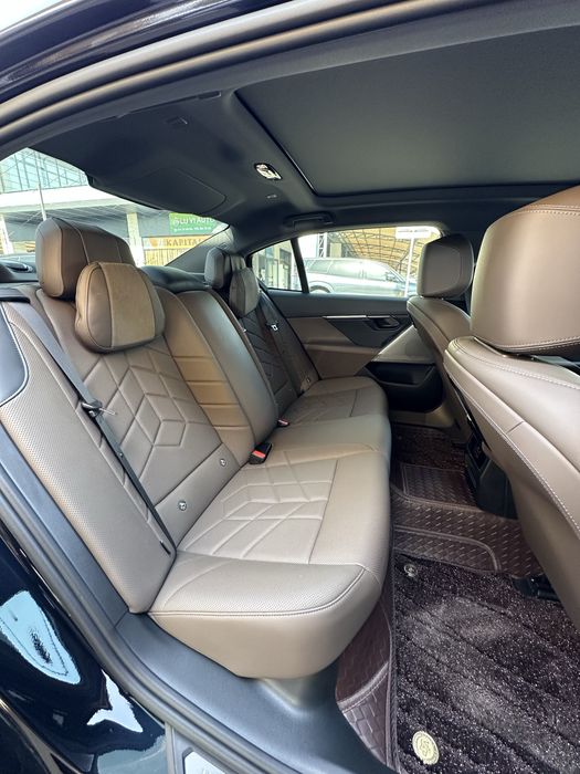 BMW i5 35L eDrive 2025 с пробегом