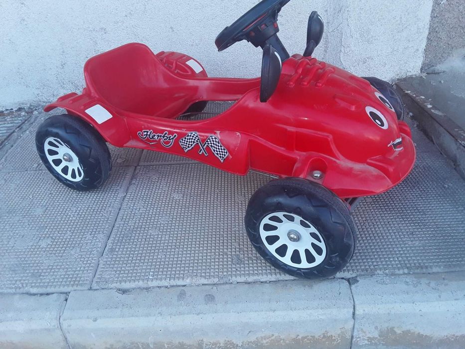 Детска количка с педали