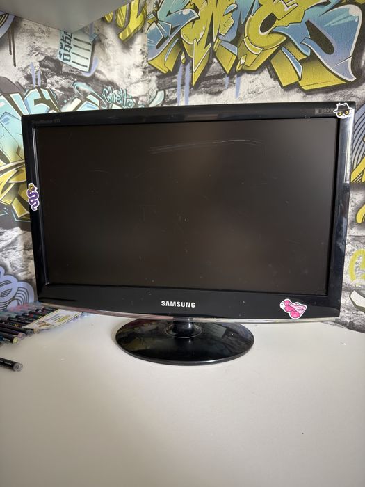 Монитор Samsung