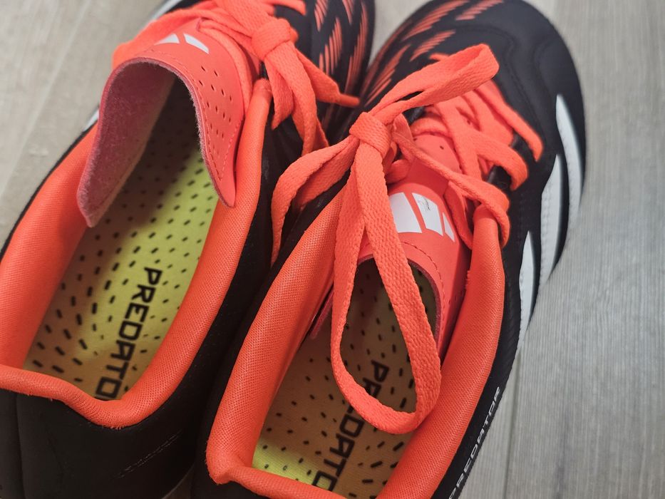 Футболни бутонки Adidas