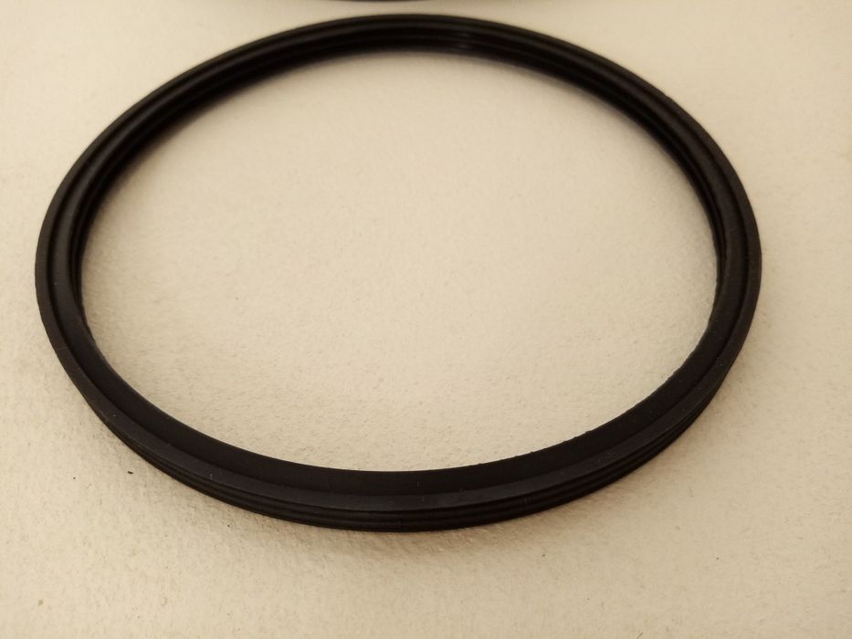 Garnitura de cauciuc termorezistent pt tuburi de inox. Diam 110 mm.