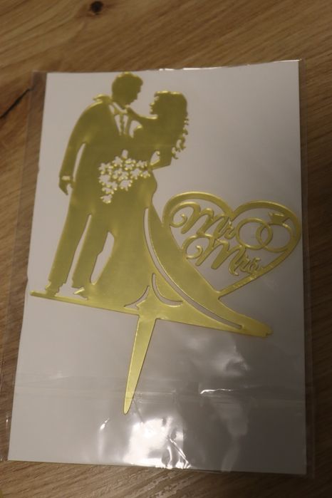 Ниски цени в описанието- Сватбени кутии, табелки, книга за пожелания и