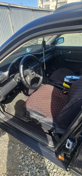 Продам Audi 100C4