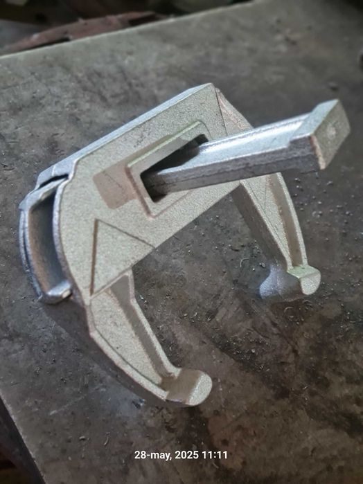 75000 НДС билан. Замок опалубки 2,8кг. Qolip qulfi 2,8kg