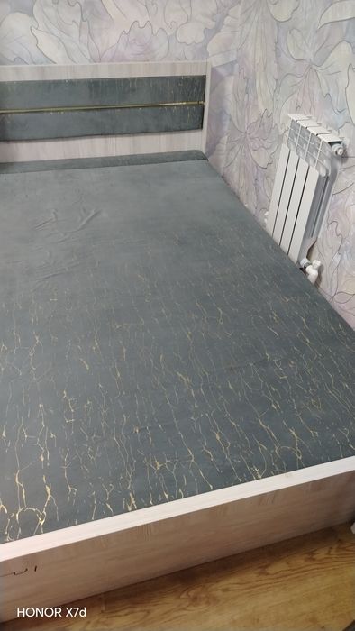 Prodayotsa krovat poltorashka. Kravat sotiladi 1'5kishilik