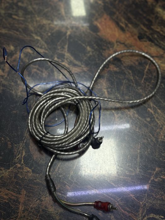 Усилитель автозвук