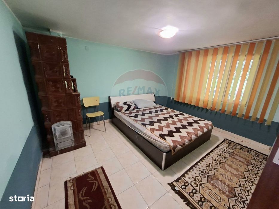 Casă / Vilă cu 4 camere de vânzare