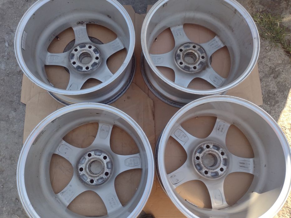 Топ състояние Ronal 17-5x112 ET48. 8j Audi A3 S3