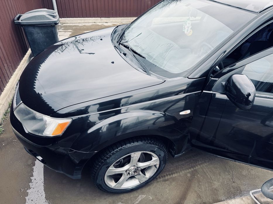 Mitzubishi Outlander