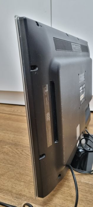 Продам LED телевизор BBK 22" с DVD-приводом (Full HD)