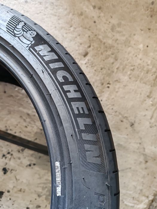 2 anvelope 255 40 18