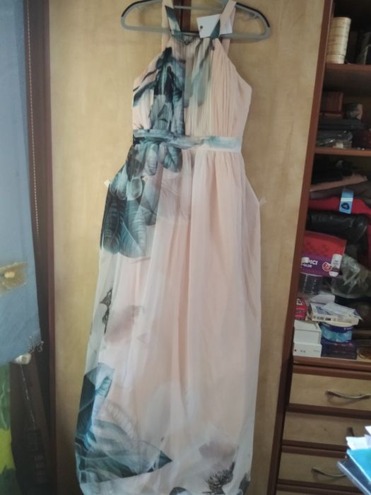 Rochie de ocazie superbă , vaporoasa , 46 ,Rochie roz măsură 42-44