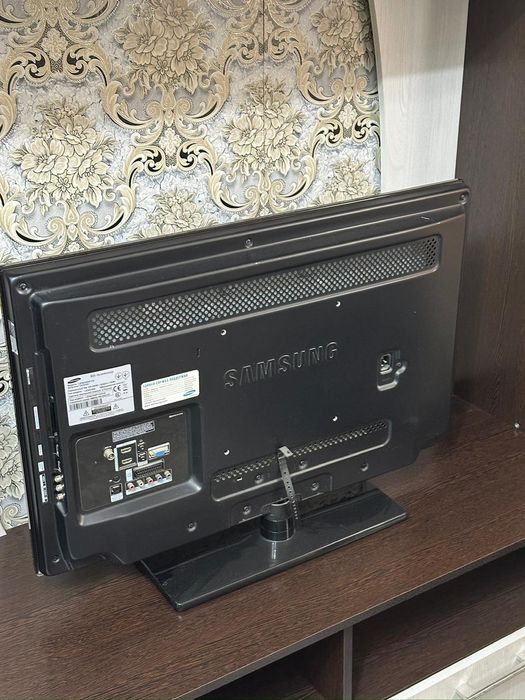 Продам телевизор Samsung.