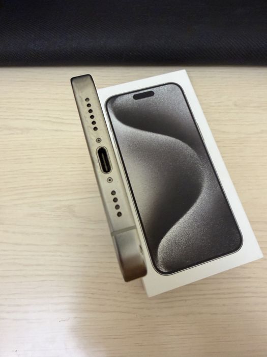 Продам Iphone 15 Pro Max 1tb