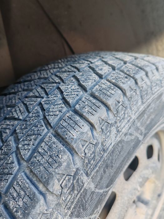 Зимние шины 195 * 65 * R 15
