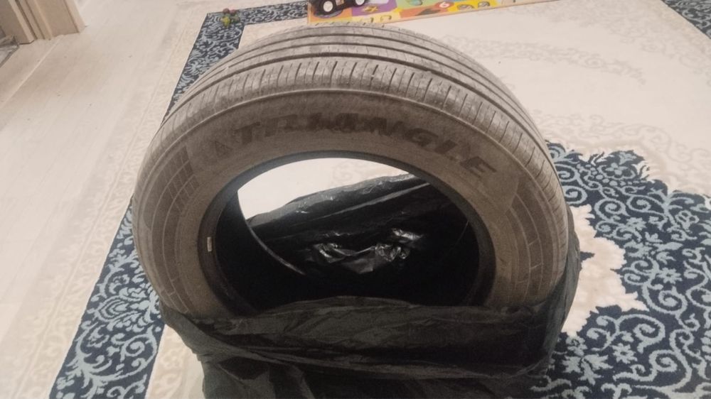 Продам колеса 2 зимних и 2 летних колес