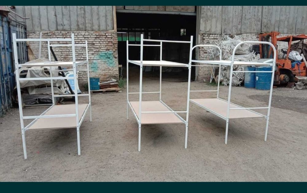 Металлическая кровать