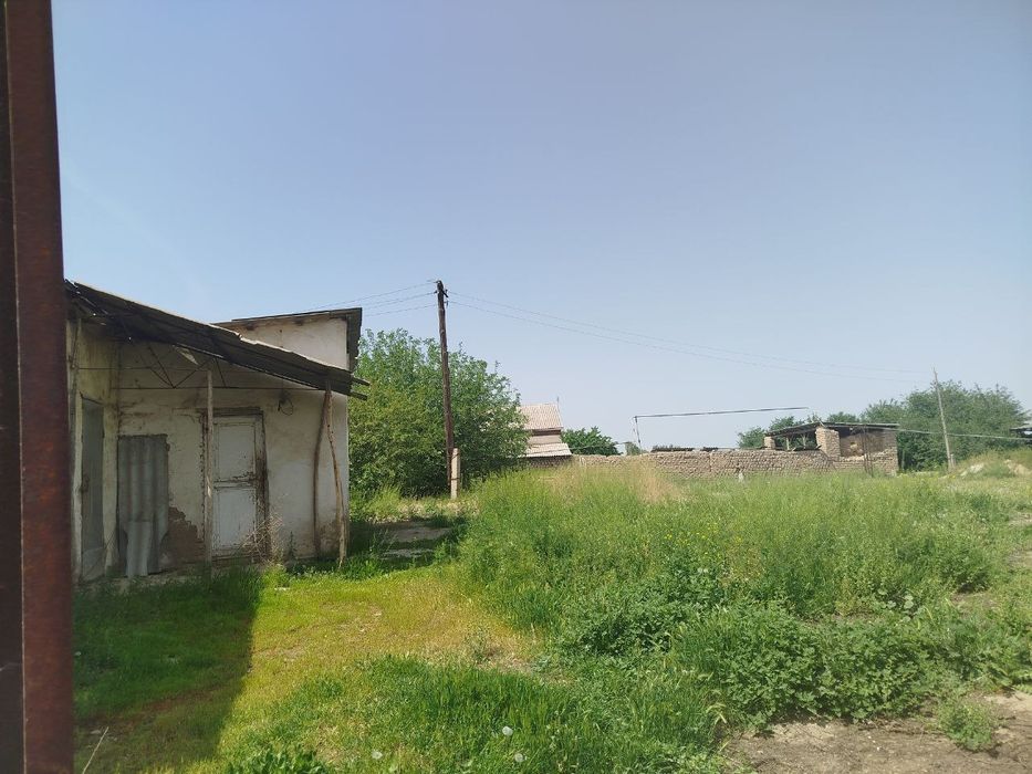 16 s er uchastka srochna sotiladi