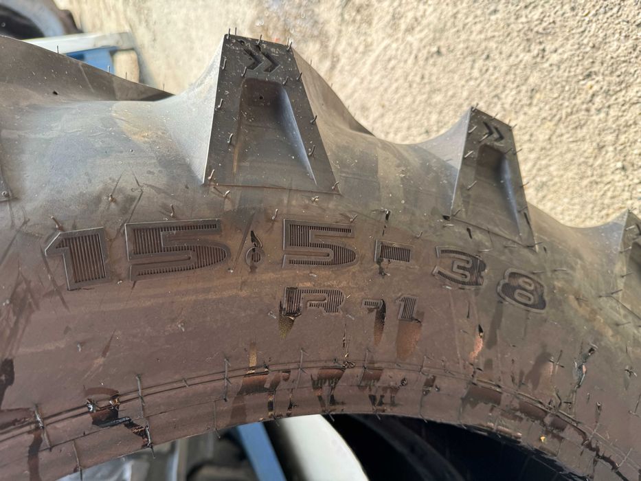 15.5-38 cu 12 pliuri anvelope noi marca GALAXY