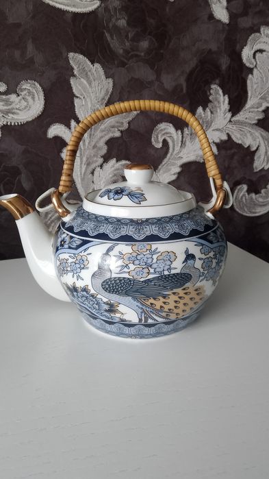 Заварной фарфоровый чайник