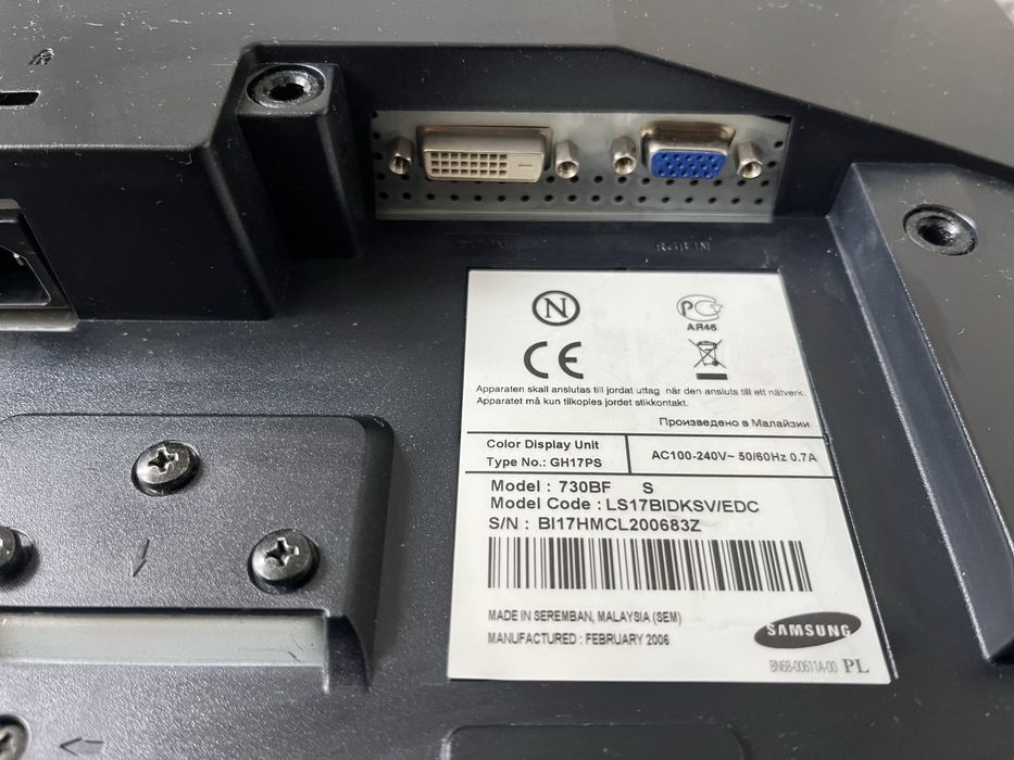 Монитор Samsung 730BF Монитор Самсунг