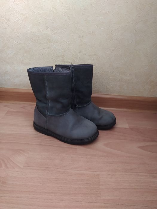 Продам зимние сапоги