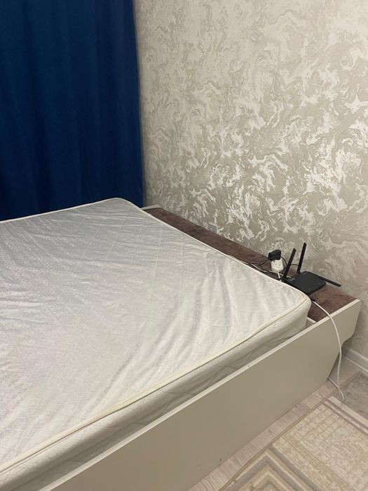 Двуспальный кровать