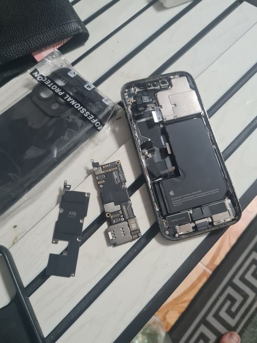 iPhone 14 Pro на запчасти