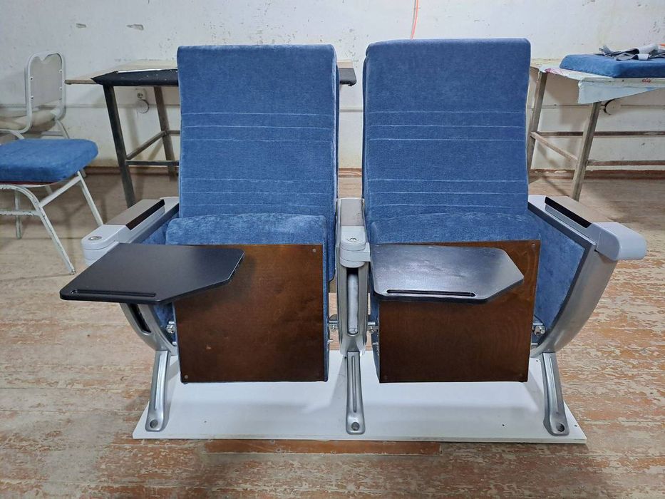 Театральные кресла\katta zal uchun