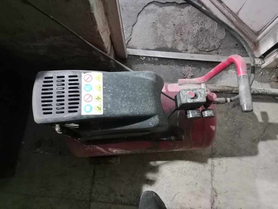 Продам компресор 50 литров