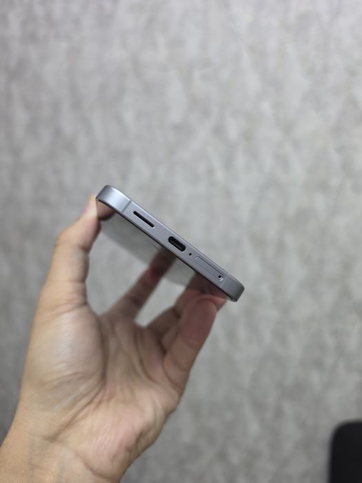 Galaxy s25+ Ideal.  12/256