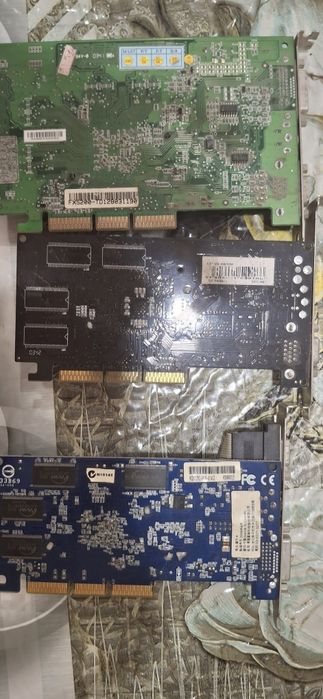 Продаются старые видеокарты оптом